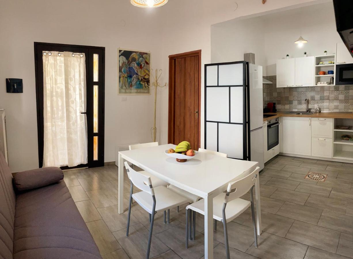 Noemi Holiday House Agnone Bagni Exteriör bild