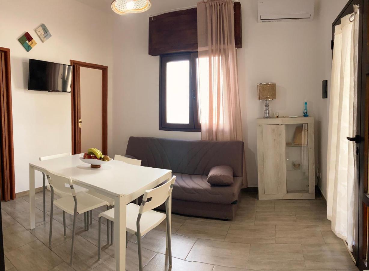 Noemi Holiday House Agnone Bagni Exteriör bild